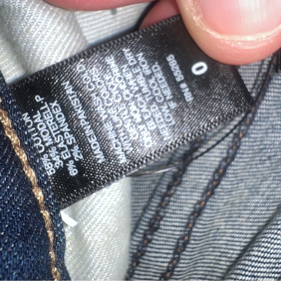 NWT Express Women’s Denim Shorts size 0 - Picture 5 of 6